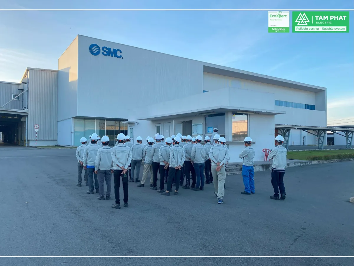 Trung Tâm Thương Mại